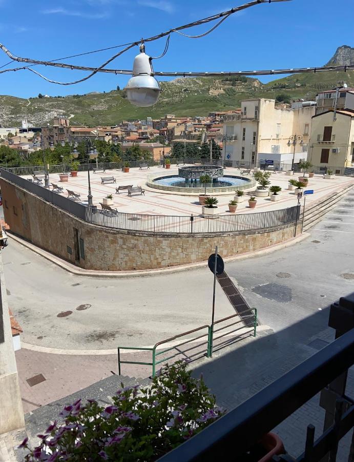 Fontana Di Li Rosi Apartment Campofranco ภายนอก รูปภาพ